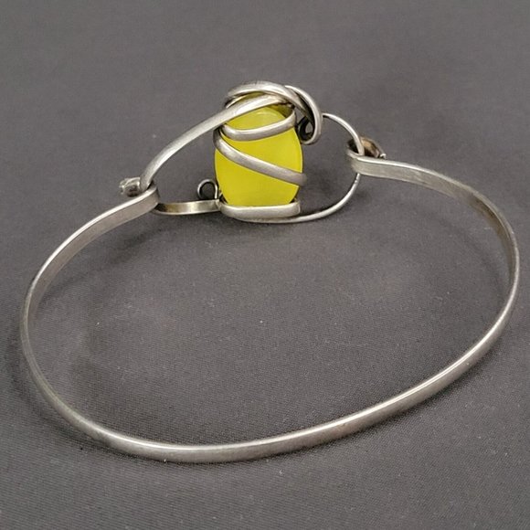 Yellow Cabochon Bead Silver Tone Wire Wrapped Bangle Bracelet 6 1/4 in - Picture 3 of 6